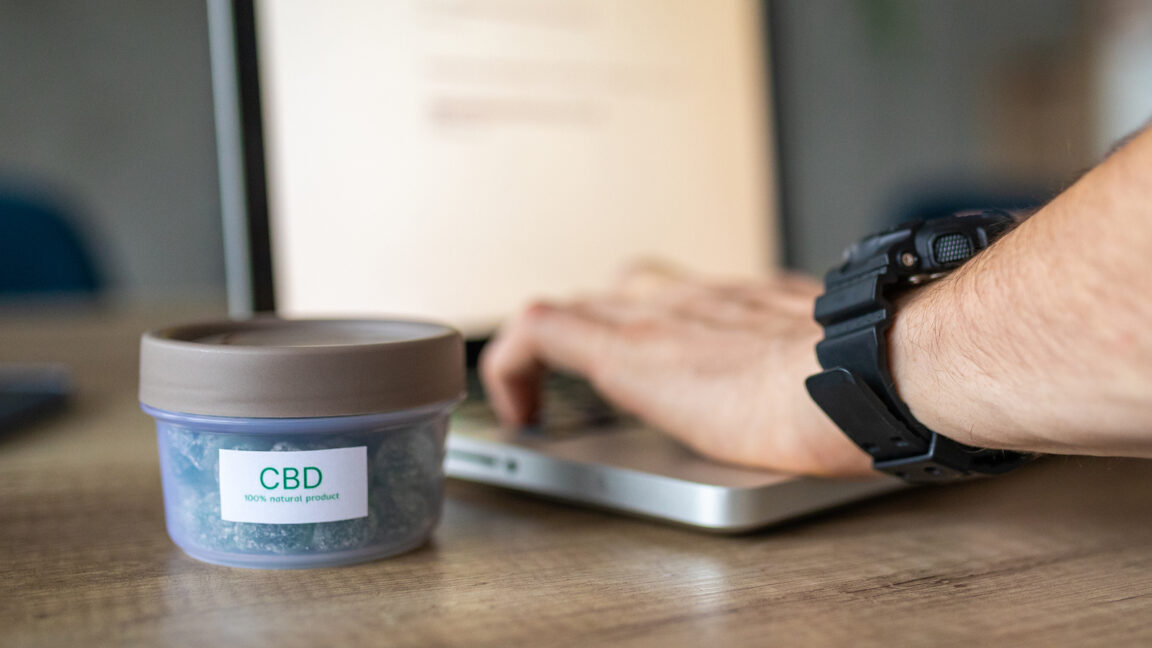 Google stops letting sites like Forbes rule search for “Best CBD Gummies“