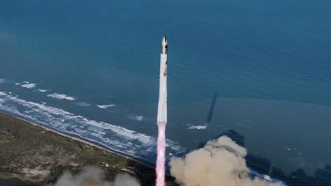 The key moment came 38 minutes after Starship roared off the launch pad